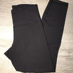 Lululemon Black Wunder Under leggings